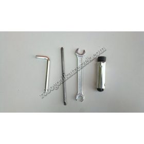 Szerszámkészlet robogóhoz