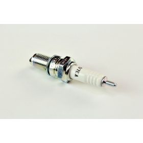 Gyertya NGK D7EA
