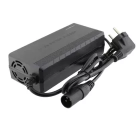   Elektromos roller töltő 24V 1.6A XLR három pólusú kerek papa csatlakozóval
