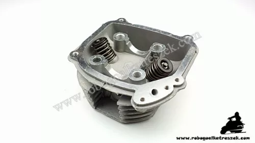 Hengerfej 4T GY6 150ccm gáz visszavezetős, 4 ütemű kínai robogóhoz