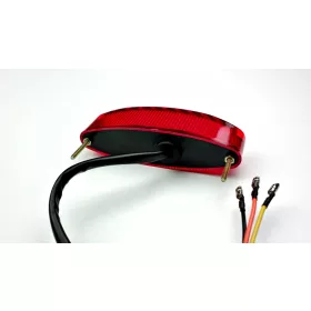 Lámpa hátsó 15 LED-es univerzális (PIROS BÚRÁS)