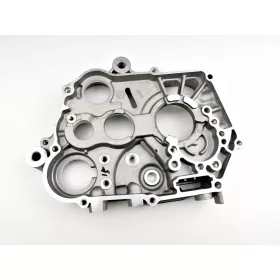 Motorblokk jobb oldali YX140