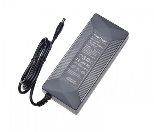 Töltő 42V 2A UNIVERZÁLIS